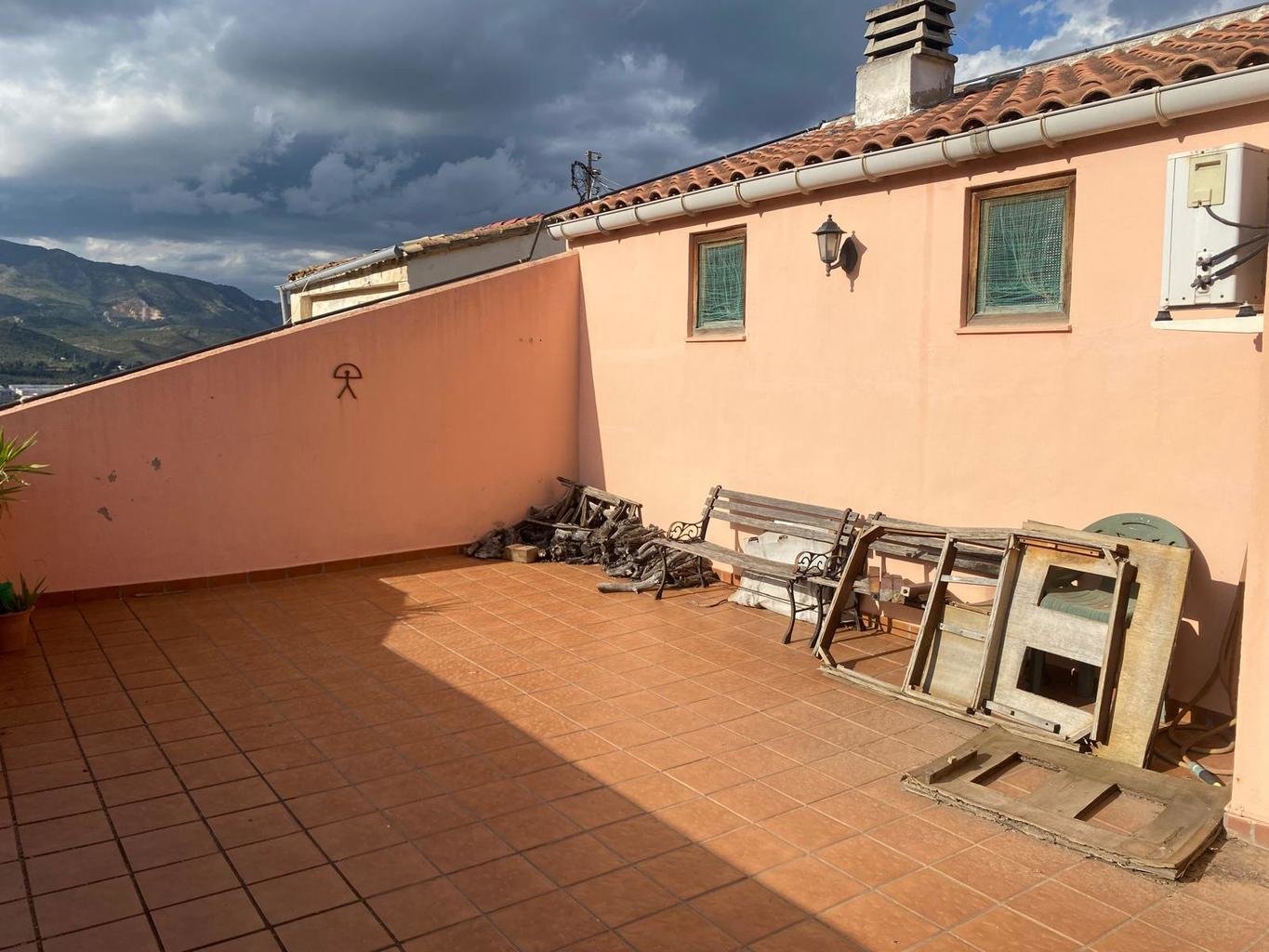 Flat with garage and storage room in Alcoy — image 14